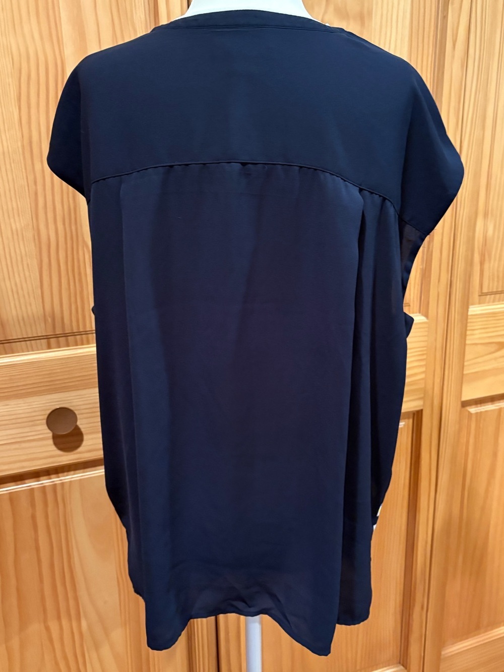 Tommy Hilfiger short-sleeve split-neck blouse Navy blue/red/white/yellow size XL - Picture 2 of 12